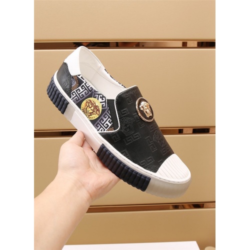 Replica Versace Casual Shoes For Men #888875 $82.00 USD for Wholesale