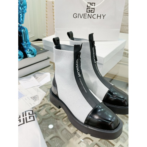 Givenchy Boots For Women #889738