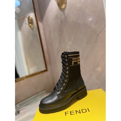 Fendi Fashion Boots For Women #889887