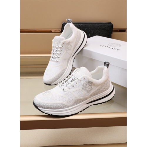 Versace Casual Shoes For Men #891178