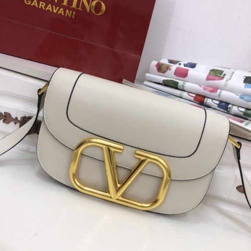 Valentino AAA Quality Messenger Bags For Women #891253 $118.00 USD, Wholesale Replica Valentino AAA Quality Messenger Bags
