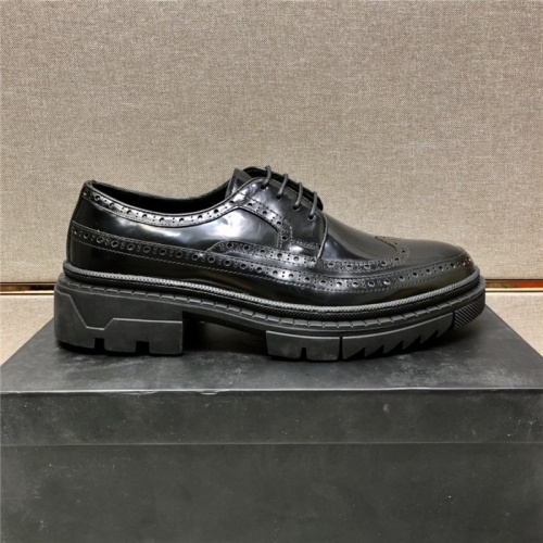 Replica Versace Casual Shoes For Men #891396 $96.00 USD for Wholesale