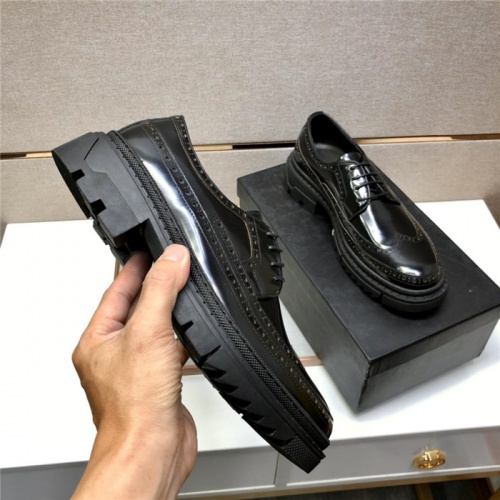 Replica Versace Casual Shoes For Men #891396 $96.00 USD for Wholesale