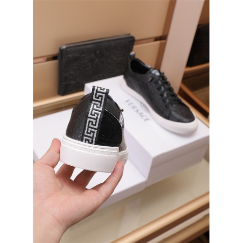 Replica Versace Casual Shoes For Men #891421 $82.00 USD for Wholesale