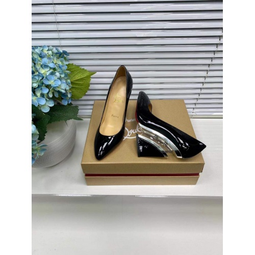 Replica Christian Louboutin High-heeled shoes For Women #891618 $122.00 USD for Wholesale
