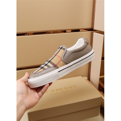 Replica Burberry Casual Shoes For Men #892562 $80.00 USD for Wholesale