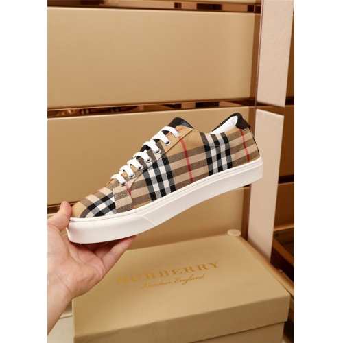 Replica Burberry Casual Shoes For Men #892563 $80.00 USD for Wholesale