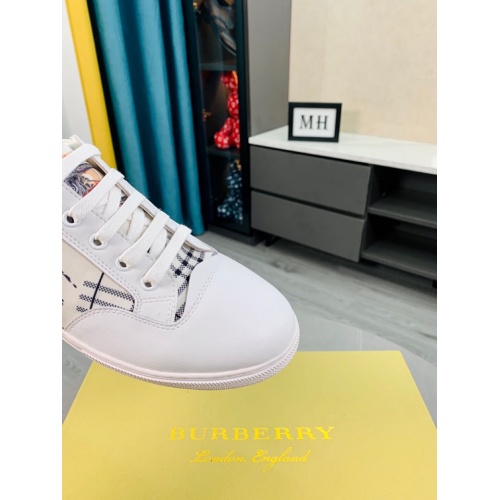 Replica Burberry Casual Shoes For Men #893042 $68.00 USD for Wholesale