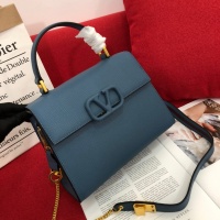 $112.00 USD Valentino AAA Quality Handbags For Women #891282