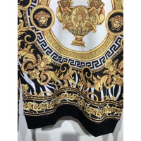 $48.00 USD Versace Hoodies Long Sleeved For Unisex #893124