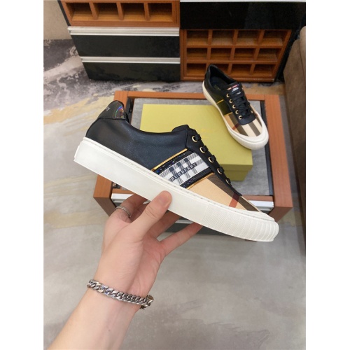 Replica Burberry Casual Shoes For Men #893876 $72.00 USD for Wholesale