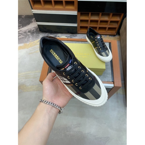 Replica Burberry Casual Shoes For Men #893877 $72.00 USD for Wholesale