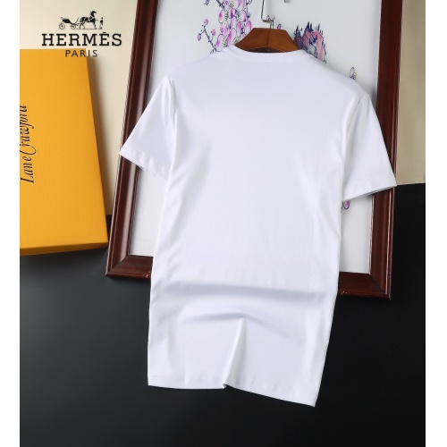 Replica Hermes T-Shirts Short Sleeved For Men #894052 $25.00 USD for Wholesale