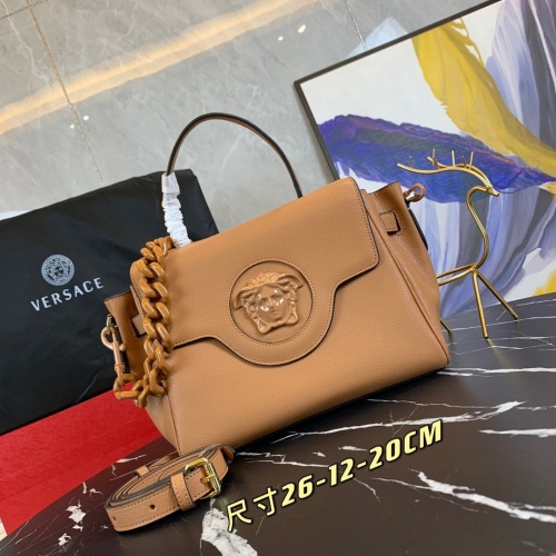 Versace AAA Quality Messenger Bags For Women #894231 $150.00 USD, Wholesale Replica Versace AAA Quality Messenger Bags