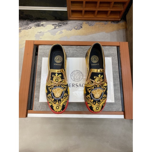 Replica Versace Casual Shoes For Men #894360 $68.00 USD for Wholesale