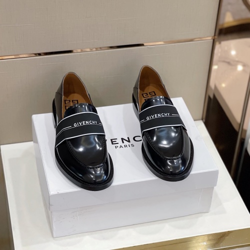 Givenchy Leather Shoes For Men #894391