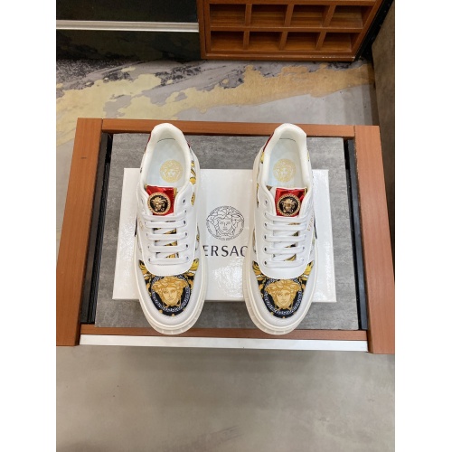 Replica Versace Casual Shoes For Men #894765 $76.00 USD for Wholesale