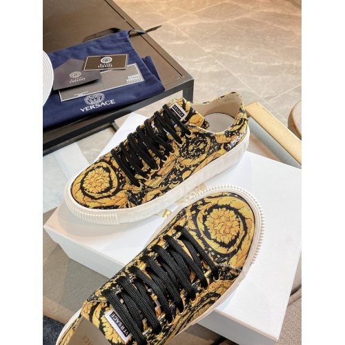 Replica Versace Casual Shoes For Men #894942 $102.00 USD for Wholesale