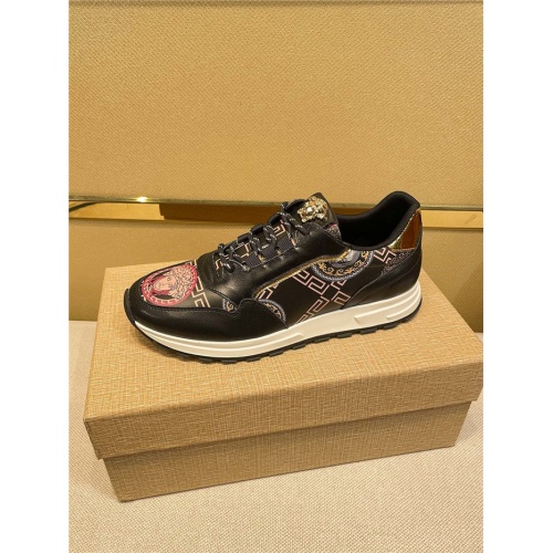 Replica Versace Casual Shoes For Men #895041 $82.00 USD for Wholesale