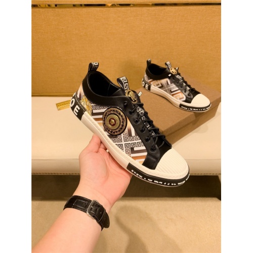 Replica Versace Casual Shoes For Men #895441 $80.00 USD for Wholesale