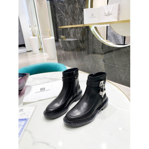 Givenchy Boots For Women #895531