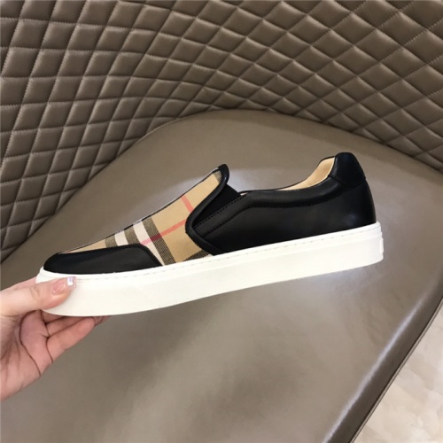Replica Burberry Casual Shoes For Men #895867 $68.00 USD for Wholesale