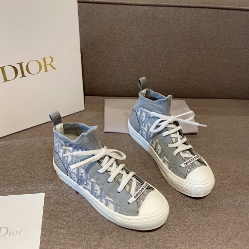 Christian Dior High Tops Shoes For Women #898001