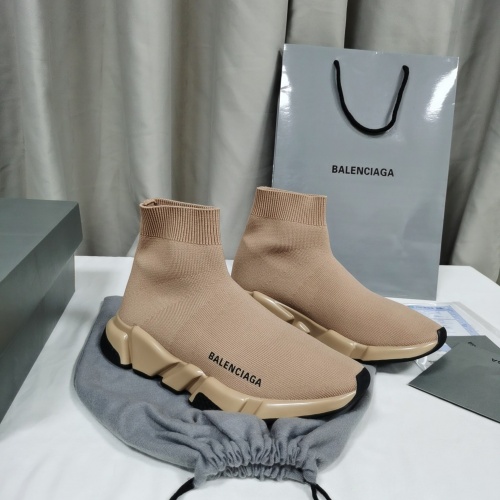 Balenciaga Boots For Women #898067