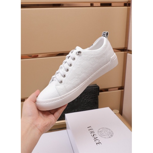 Replica Versace Casual Shoes For Men #898256 $82.00 USD for Wholesale