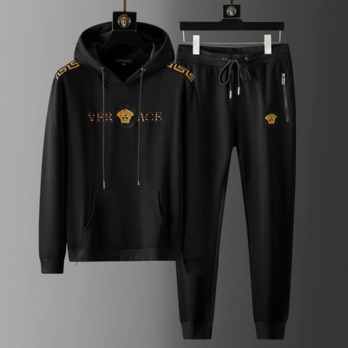 Versace Tracksuits Long Sleeved For Men #899649
