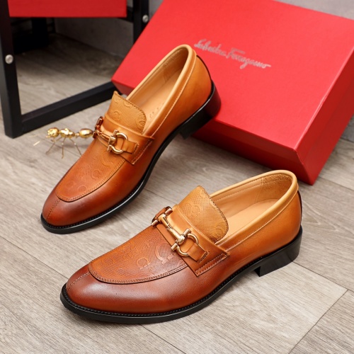 Salvatore Ferragamo Leather Shoes For Men #900149