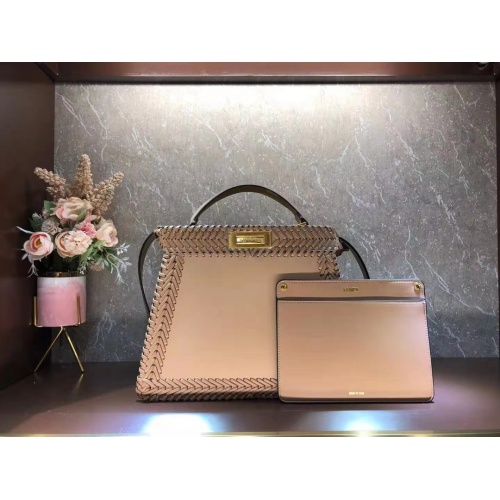 Fendi AAA Quality Tote-Handbags For Women #900338