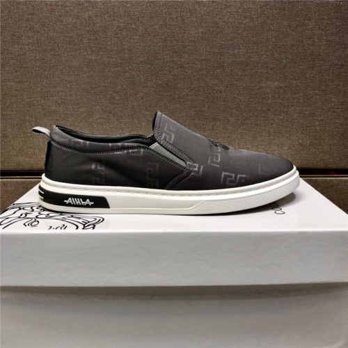 Replica Versace Casual Shoes For Men #901249 $72.00 USD for Wholesale