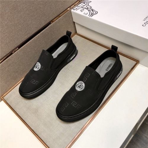 Versace Casual Shoes For Men #901250