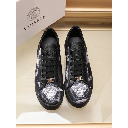 Replica Versace Casual Shoes For Men #901907 $80.00 USD for Wholesale