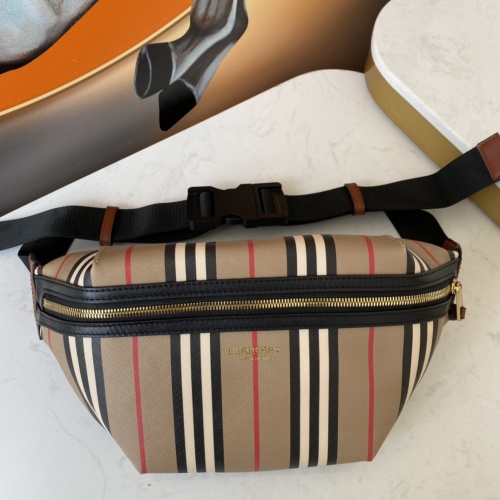 Burberry AAA Man Messenger Bags #902353 $102.00 USD, Wholesale Replica Burberry AAA Quality Belt Bags