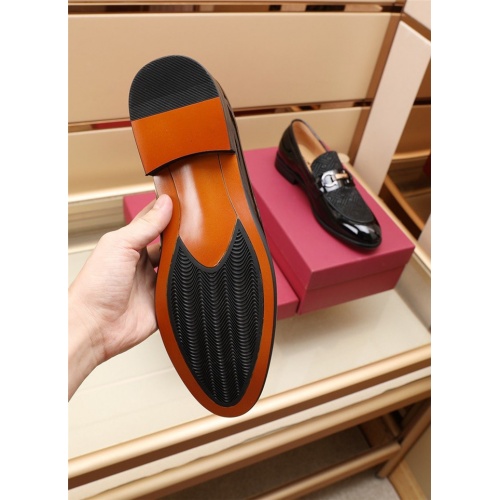 Replica Salvatore Ferragamo Leather Shoes For Men #902505 $82.00 USD for Wholesale