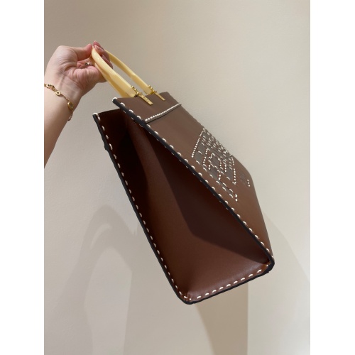 Replica Fendi AAA Quality Handbags For Women #902672 $122.00 USD for Wholesale