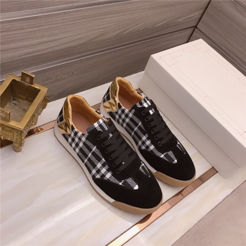 Burberry Casual Shoes For Men #903251