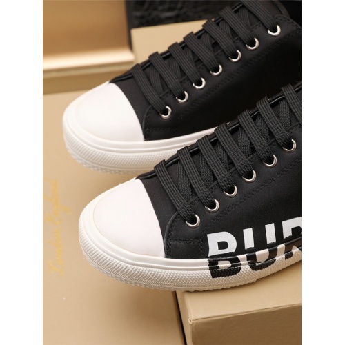 Replica Burberry Casual Shoes For Men #903287 $82.00 USD for Wholesale