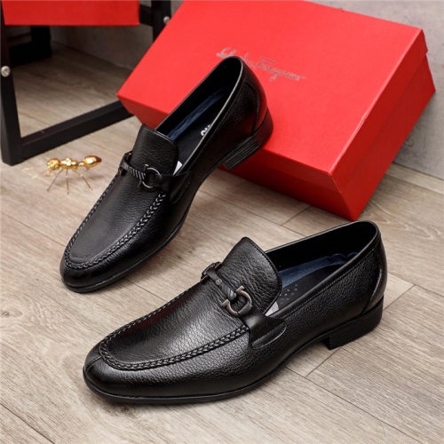 Salvatore Ferragamo Leather Shoes For Men #903944