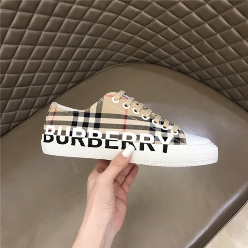 Replica Burberry Casual Shoes For Men #903977 $80.00 USD for Wholesale