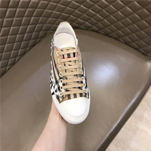 Replica Burberry Casual Shoes For Men #903977 $80.00 USD for Wholesale