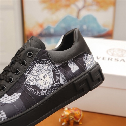 Replica Versace Casual Shoes For Men #905258 $76.00 USD for Wholesale