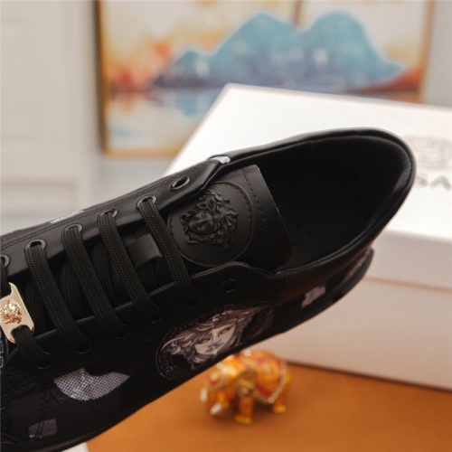Replica Versace Casual Shoes For Men #905258 $76.00 USD for Wholesale