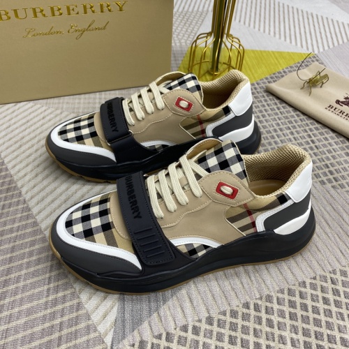 Burberry Casual Shoes For Men #906263