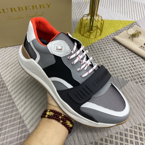 Replica Burberry Casual Shoes For Men #906267 $90.00 USD for Wholesale