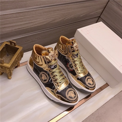 Versace High Tops Shoes For Men #906441