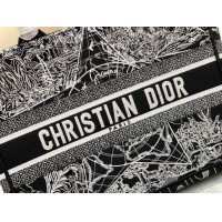 $162.00 USD Christian Dior AAA Quality Tote-Handbags For Women #896017