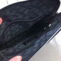 $88.00 USD Versace AAA Man Messenger Bags #898918